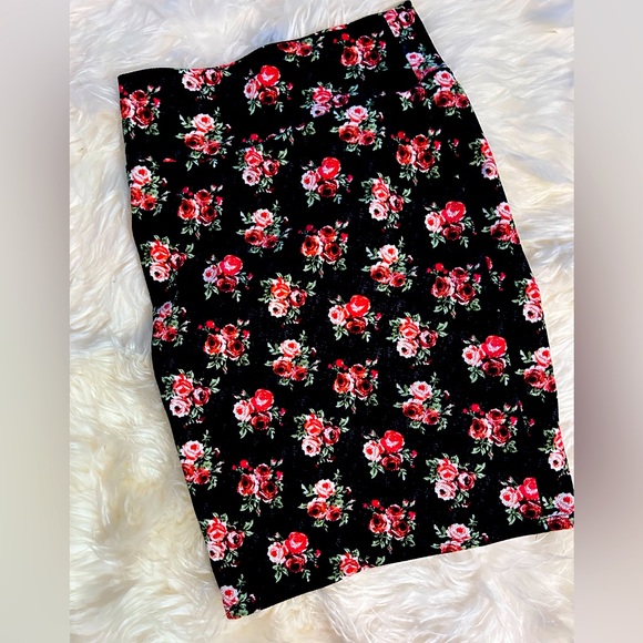 Lularoe cassie skit - Picture 1 of 1